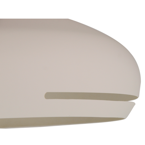 Detailaufnahme der cremefarbenen Deckenleuchte Streifen. Ihr modernes Design bringt harmonisches Licht in jeden Raum.