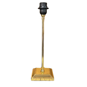 Klassischer Lampenfuß in edlem Gold und 38 cm Höhe. Er verleiht jedem Raum zeitlose Eleganz und stilvolles Ambiente.