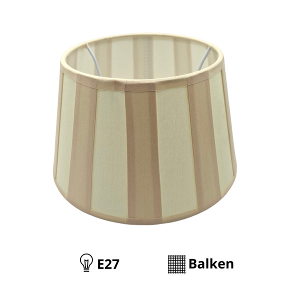 Der cremefarbene Lampenschirm der Serie Balken bringt eine warme, einladende Atmosphäre in jeden Raum.