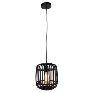 Die schwarze Woven Pendelleuchte aus Bambus bringt eine moderne Note in jeden Raum. Perfekt für stilvolles Ambiente.