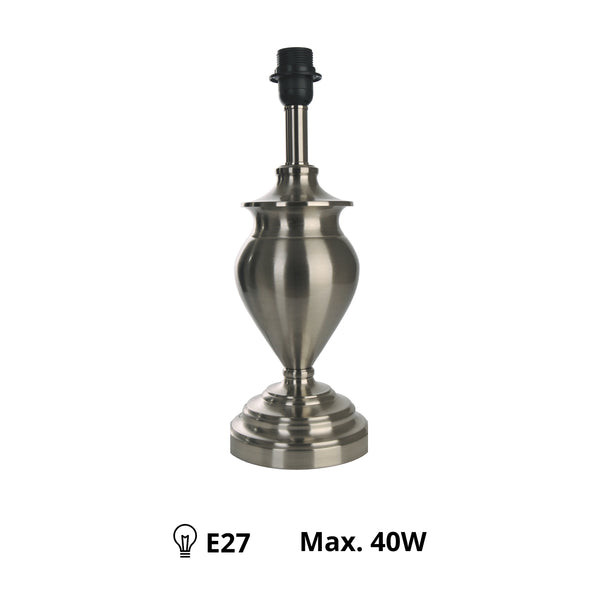 Detailansicht des Lampenfußes in edlem Nickel. Dieser Fuß verleiht Ihrer Lampe eine moderne, elegante Note.