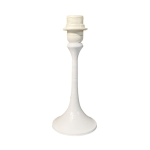 Eleganter Lampenfuß in strahlendem Weiß mit einer Höhe von 24 cm. Ideal für kreative Lichtgestaltungen in jedem Raum.