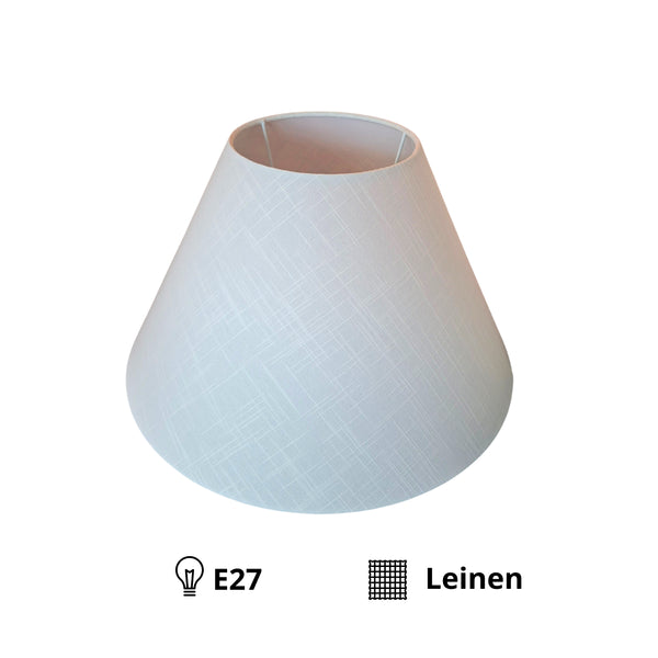 Der schlichte weiße Lampenschirm aus Leinen verleiht jedem Raum ein modernes Flair. Perfekt für minimalistische Einrichtung.