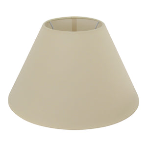 Eleganter Lampenschirm in sanftem Creme, der ein warmes Licht verbreitet. Ideal für eine gemütliche Atmosphäre im Wohnraum.