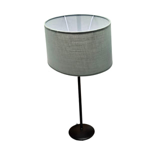 Eleganter grauer Lampenschirm aus Baumwolle, ideal für eine gemütliche Atmosphäre. Perfekt für jedes Zuhause.