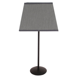 Der graue Lampenschirm von Various bringt moderne Eleganz in jeden Raum. Ideal für stimmungsvolle Beleuchtung.