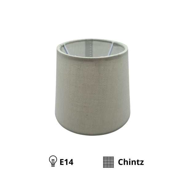 Schlichter hellgrauer Lampenschirm aus Chintz für zeitgemäße Akzente. Perfekt für eine harmonische Lichtgestaltung im Raum.