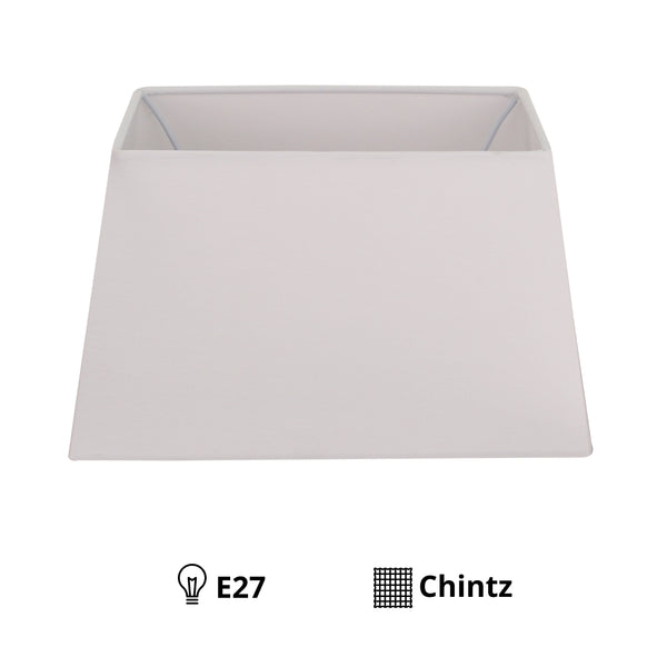 Der weiße Lampenschirm von Various bringt frisches Licht in jeden Raum. Ideal für eine helle und einladende Atmosphäre.
