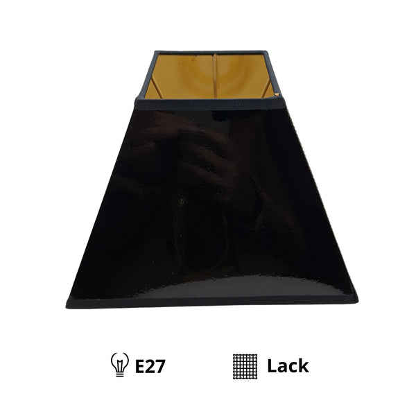 Schwarzer Lampenschirm aus lackiertem Material für einen modernen Look. Ideal für eine stilvolle Raumgestaltung.