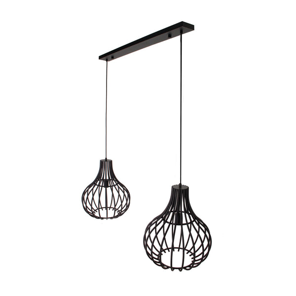 Detailaufnahme der schwarzen Pendelleuchte Cipolle mit modernem Drahtdesign. Ideal für stilvolle Akzente in jedem Raum.
