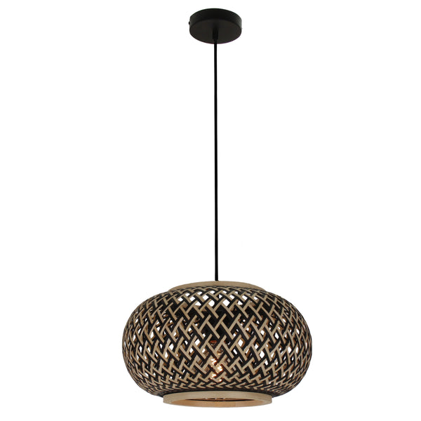 Die Weaving Pendelleuchte in Natur und Schwarz bringt ländliches Flair in jeden Raum. Ideal für gemütliche Abende.