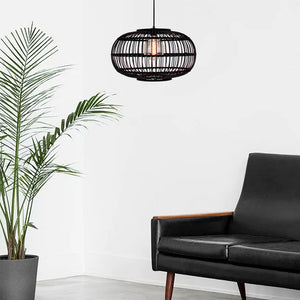Die schwarze Woven Pendelleuchte fügt modernen Charme hinzu und schafft eine einladende Atmosphäre in jedem Raum.