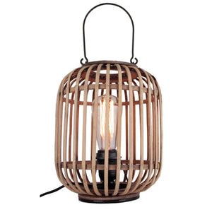 Die beige Woven Tischleuchte vereint natürlichen Charme und modernes Design. Ideal für gemütliche Abende auf dem Tisch.
